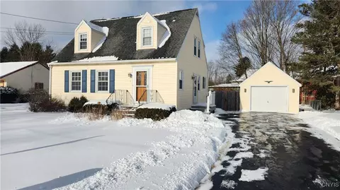 3 Morningside Dr, Cortland, NY 13045