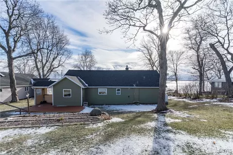 26995 Three Mile Point Rd, Lyme, NY 13622