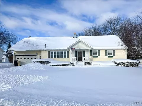 319 Winchester Dr, New Hartford, NY 13413