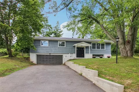 48 Brasser Dr, Chili, NY 14624