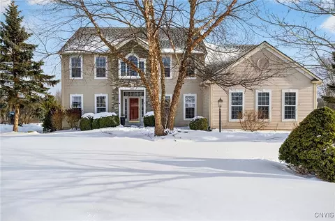 4365 Winding Creek Rd, Manlius, NY 13104