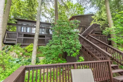41 Allen Rd, Hammond, NY 13646