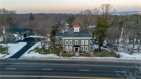 4937 W Seneca, Onondaga, NY 13215
