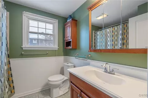 Bath - 63 Lyndon Rd, Fayetteville, NY 13066 photo 1 of 2