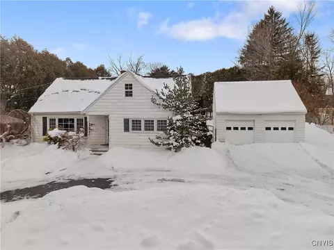 Exterior - 63 Lyndon Rd, Fayetteville, NY 13066 photo 3 of 7