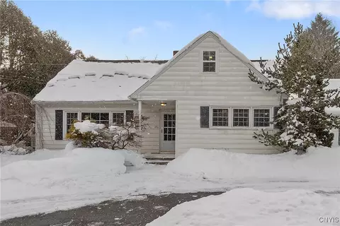 63 Lyndon Rd, Fayetteville, NY 13066