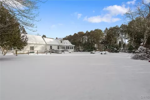 Exterior - 63 Lyndon Rd, Fayetteville, NY 13066 photo 7 of 7