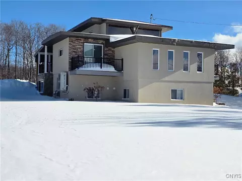 10030 Hillside Ter, Marcy, NY 13403
