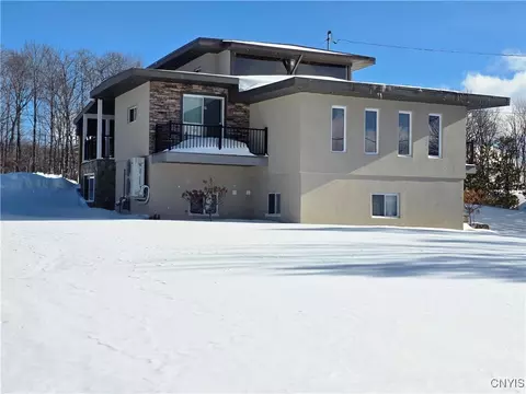10030 Hillside Ter, Marcy, NY 13403