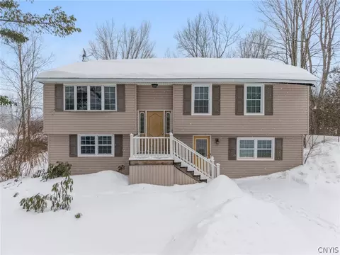 6788 S James St, Rome, NY 13440