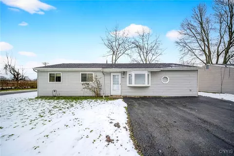 7908 Rinaldo Blvd E, Bridgeport, NY 13030