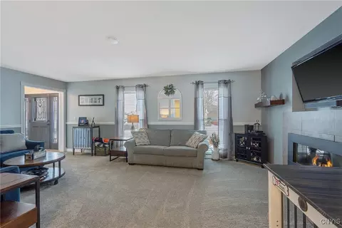 5503 Rockhampton Path, Clay, NY 13041 photo 5