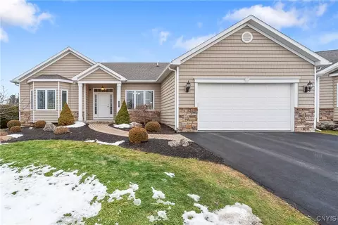 167 Edwards Falls Ln, Manlius, NY 13104