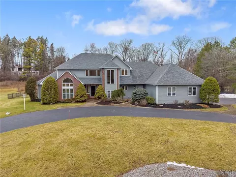 7033 Highfield Rd, Fayetteville, NY 13066
