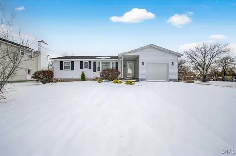 7939 Walnut Pl, Liverpool, NY 13090