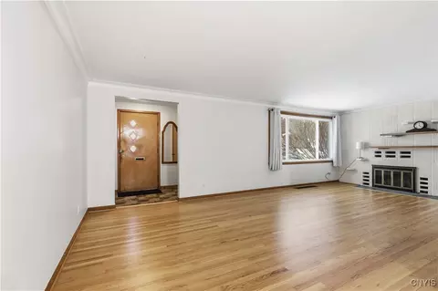 Living - 106 Haddonfield Dr, Syracuse, NY 13214 photo 3 of 4