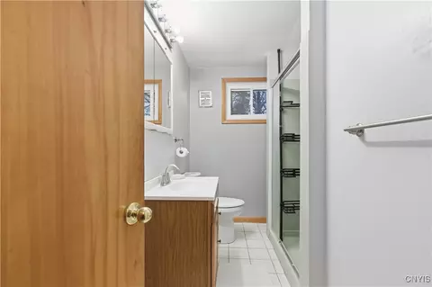 Bath - 106 Haddonfield Dr, Syracuse, NY 13214 photo 1 of 4
