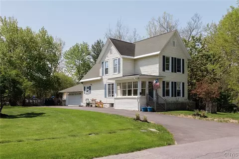 333 W Woodruff St, Watertown, NY 13601