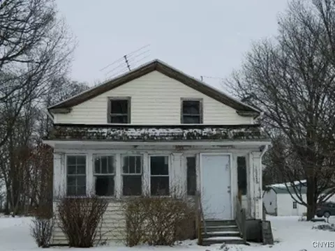 5723 Ellicott St Rd, Bethany, NY 14054