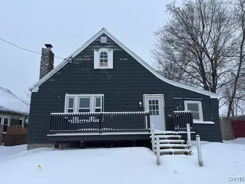1672 Wesley Ave, Utica, NY 13502