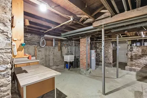 312 Stone St, Oneida, NY 13421 photo 37