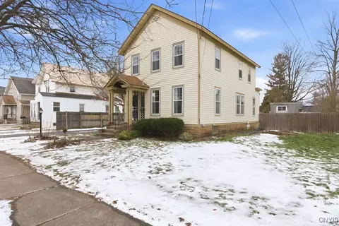 312 Stone St, Oneida, NY 13421 photo 3