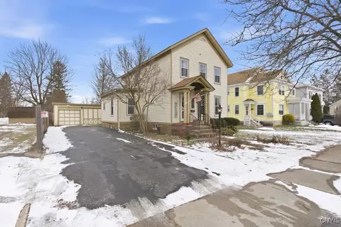312 Stone St, Oneida, NY 13421 photo 2