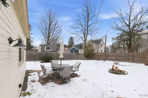 312 Stone St, Oneida, NY 13421 photo 4