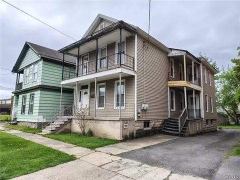 420 Bacon St, Utica, NY 13501