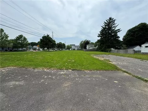 75-83 W Utica St, Oswego, NY 13126