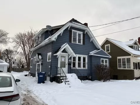 1108 Wadsworth St, Syracuse, NY 13208