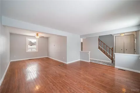 10 Echodale Ave, Lysander, NY 13027 photo 5