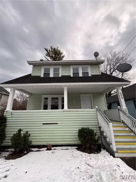 609 W Colvin St, Syracuse, NY 13205