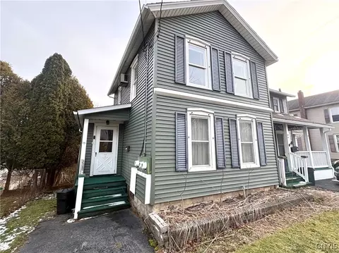 242 State St, Auburn, NY 13021