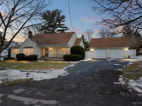 421 Hillsdale Ave, Syracuse, NY 13206