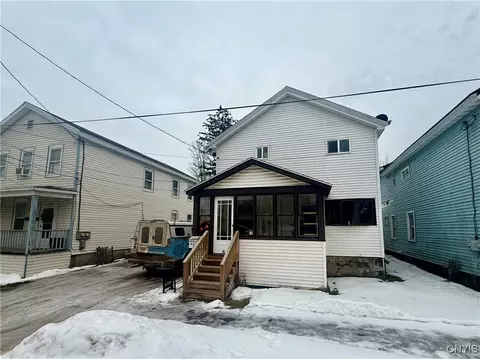 14 Grant St, German Flatts, NY 13357