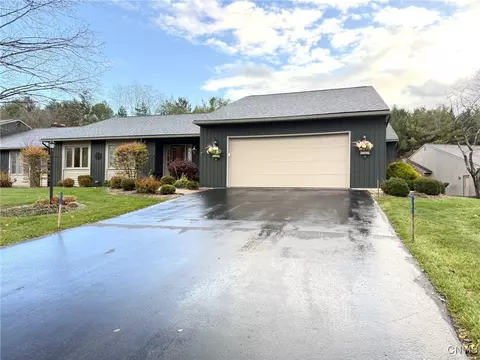 116 Spyglass Ln, Fayetteville, NY 13066