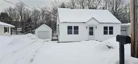 7901 Elm St, Trenton, NY 13354