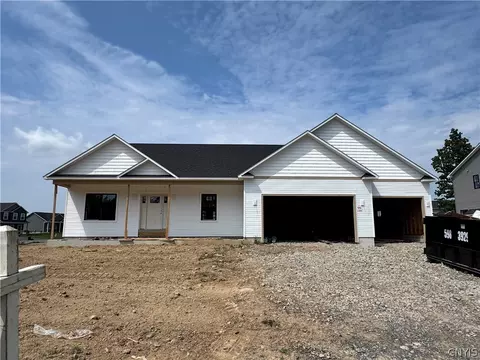 8545 Josette Junction Rd, Cicero, NY 13039