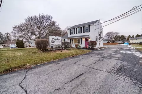 5422 W Genesee St, Camillus, NY 13031