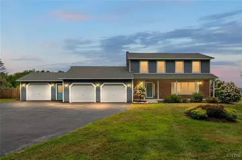 9028 Driftwood Dr, Western, NY 13303