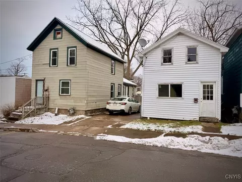7 9 Dublin St, Oswego, NY 13126