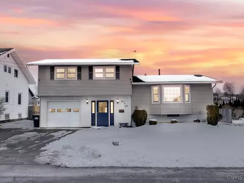 104 Westview Ave, Salina, NY 13208