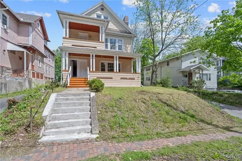 944 Bellevue Ave, Syracuse, NY 13204