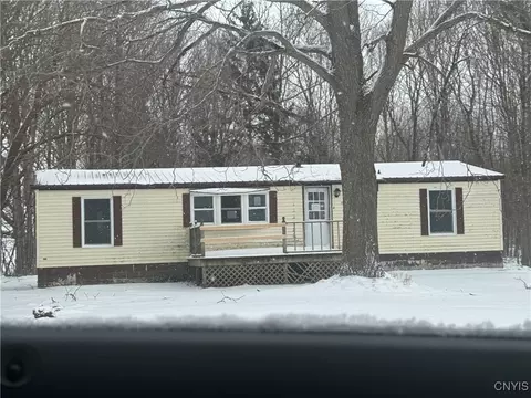8072 Lyng Rd, Henderson, NY 13650