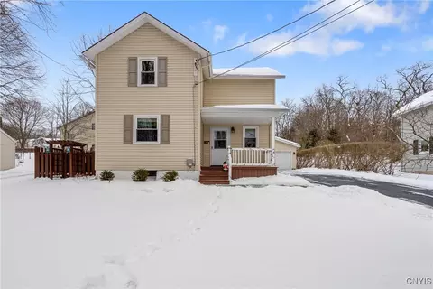 4404 Limerick St, Marcellus, NY 13108