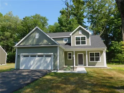 935 Park Dr, Rome, NY 13441