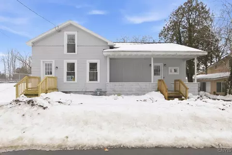 564 S 1st St, Fulton, NY 13069