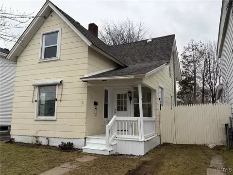 31 E 7th St, Oswego, NY 13126