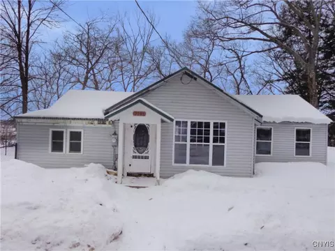 7793 Passer Rd, Blossvale, NY 13308
